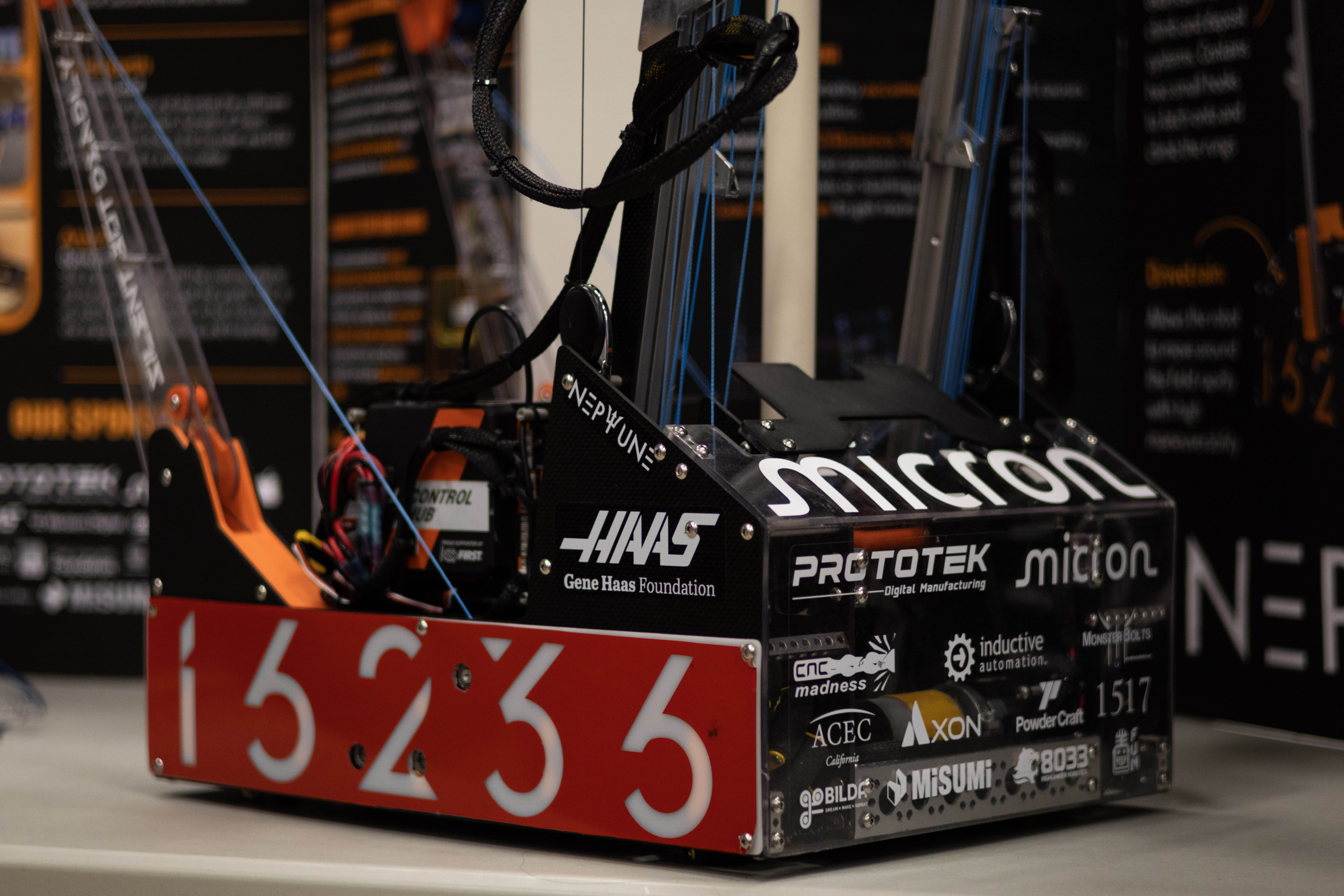 Juice 16236 Award-Winning "REDEMPTION v3" Robot